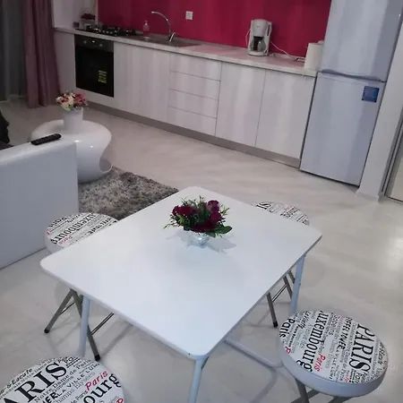 White Luxury Apartment